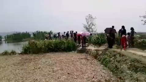 Villagers fleeing the villages